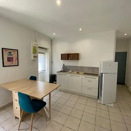 Apartment Au Calme Centre De *
